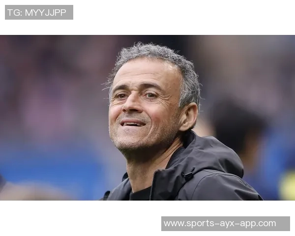 恩里克引领巴黎队历史性夺冠荣膺年度最佳主帅殊荣