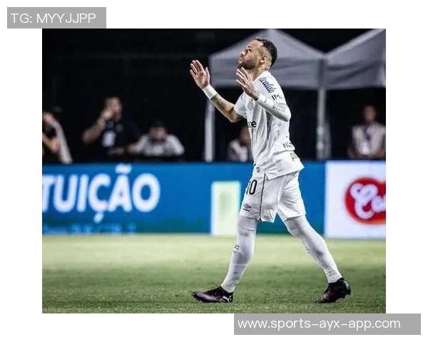 内马尔膝盖手术后恢复良好重返桑托斯训练场备战新赛季